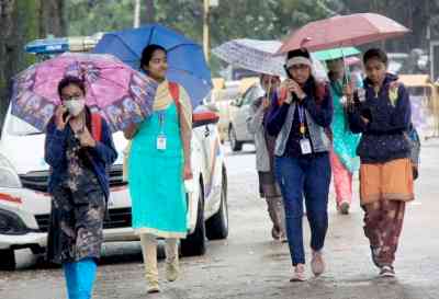 Cyclone impact: Hyderabad receives rains