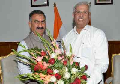 Hope govt will perform smoothly: Himachal Governor