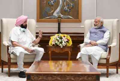 Amarinder calls on Modi, discusses situation in Punjab