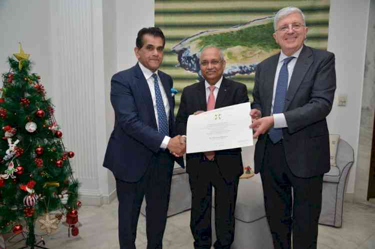 Chandrajit Banerjee, DG, CII conferred award by Italian Government