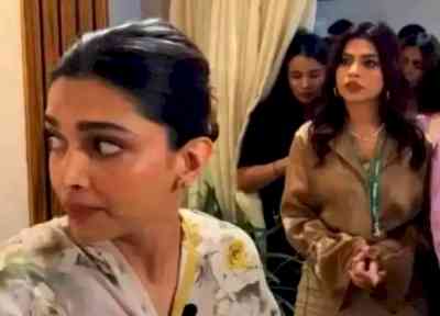 Unfazed by 'Besharam Rang' row, Ranveer gets sassy with Deepika