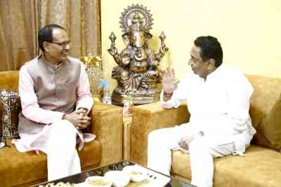 Congress leaders meet Chouhan, demands probe into charges against party workers