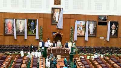 Ruling BJP to install Veer Savarkar's portraits in K'taka schools