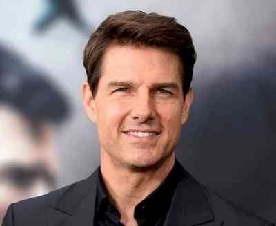 Tom Cruise's has never eaten the famous cakes he sends for Christmas