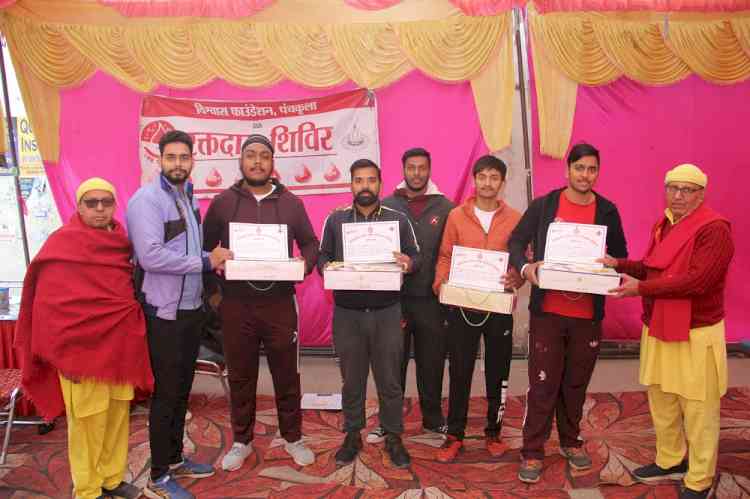 64 youth donated blood in blood donation camp organized at Baltana Sohi Complex