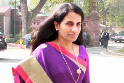 Chanda Kochhar cheated bank by sanctioning Rs 3250 cr, received kicbakcs into her husband firm, says CBI