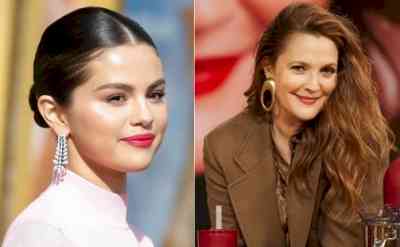 Selena lip-syncs to an old Drew Barrymore clip; senior actress approves