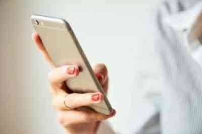 Modest growth likely in India's smartphone market due to global factors