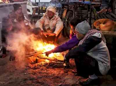 Cold wave in Delhi for next 2 days, mercury drops in many places in North India