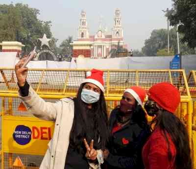 Christmas in Delhi: People visit Churches, throng markets