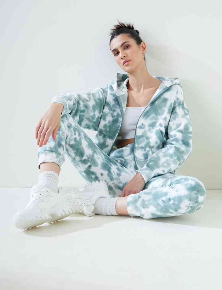 Upgrade your wardrobe with Femella’s cozy and vibrant winter collection