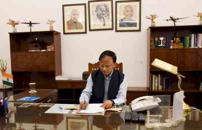 Principal Secretary to PM reviews Covid situation at high-level meeting
