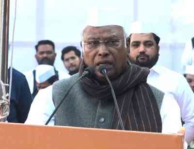 Onus is on Congress to save Constitution, and democracy: Kharge