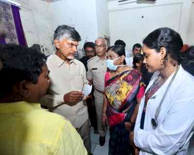 Andhra prohibits meetings on roads in wake of stampede deaths