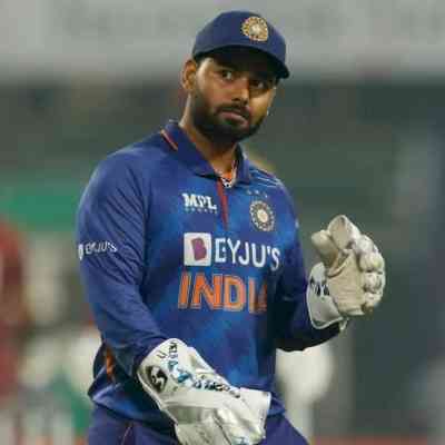 Rishabh Pant to be airlifted to Mumbai from Dehradun for surgery: BCCI