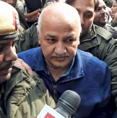 Sisodia assures Kanjhawala victim's family of justice, punishment for culprits