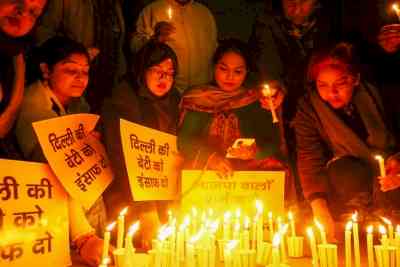 AAP takes out candle march at Jantar Mantar seeking justice for Anjali