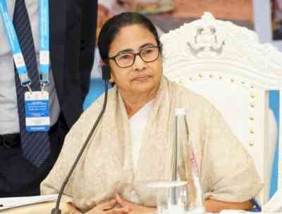 Mamata furious at Centre's move to send team to Bengal to probe PMAY scam
