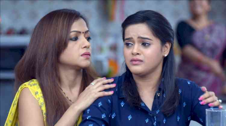 Pariva Pranati and Chinmayee Salvi get teary-eyed while shooting for an upcoming scene in Sony SAB’s Wagle Ki Duniya