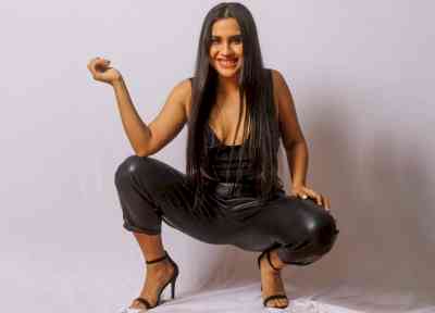 Nikhita Gandhi all set for live shows in different cities across the country