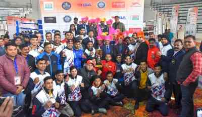 Men's National Boxing Championships: Shiva Thapa, Hussamuddin clinch gold; Services defend their crown