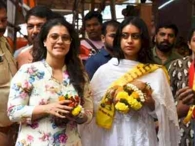 Back from Dubai, Nysa joins mom Kajol for a Siddhivinayak Temple visit