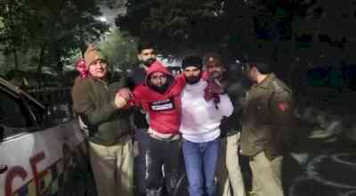 Criminal arrested after encounter in Noida