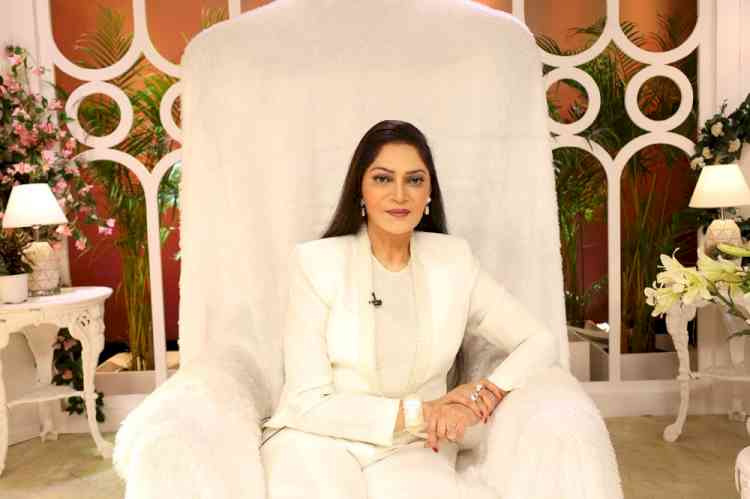 Simi Garewal makes a comeback to the small screen and brings surprises on COLORS' 'Bigg Boss 16'