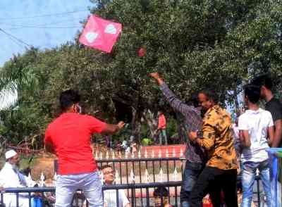 Hyderabad police prohibits kite flying on roads, around places of worship