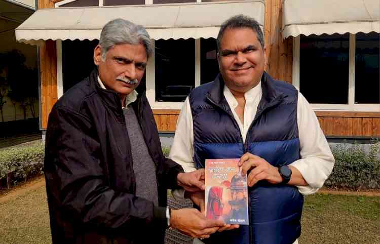 MP Arora launches book titled `Khol Kar Dekho’ (Laghukatha Sangrah) penned by Manoj Dhiman