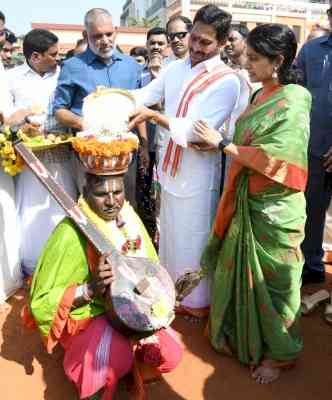 Andhra Pradesh CM, wife participate in Sankranti celebrations