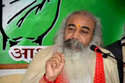 Congress 'manager' old and irrelevant: Acharya Pramod Krishnam