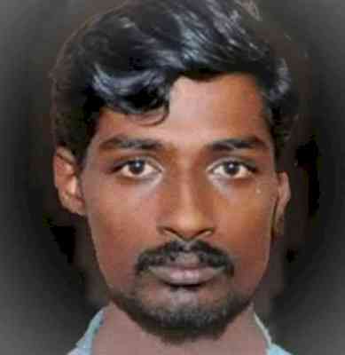 Bomb threat to Nitin Gadkari: Caller a double murder convict