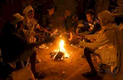 Cold wave batters R'than; Fatehpur shivers at minus 3.7 degree C