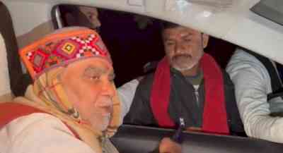 Union Minister Ashwini Choubey's escort car overturns in Bihar, 5 cops injured