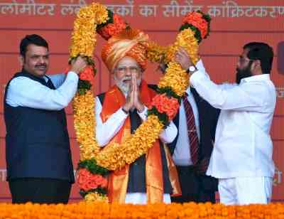 PM seeks 'concurring govt' at Centre, state, city, launches BJP's BMC campaign