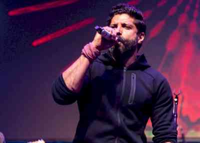 Farhan relives his band's journey as he celebrates its 10 years