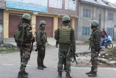 Civilian injured in Srinagar grenade attack