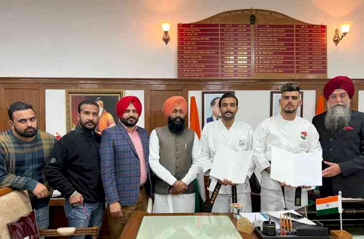 Punjab Vidhan Sabha Speaker honours Ekamveer, Karanveer