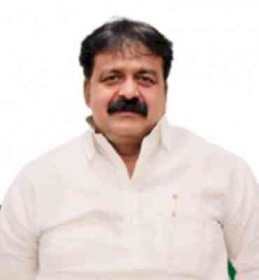 Sudhakar Singh is a psycho, says Bihar minister Jama Khan