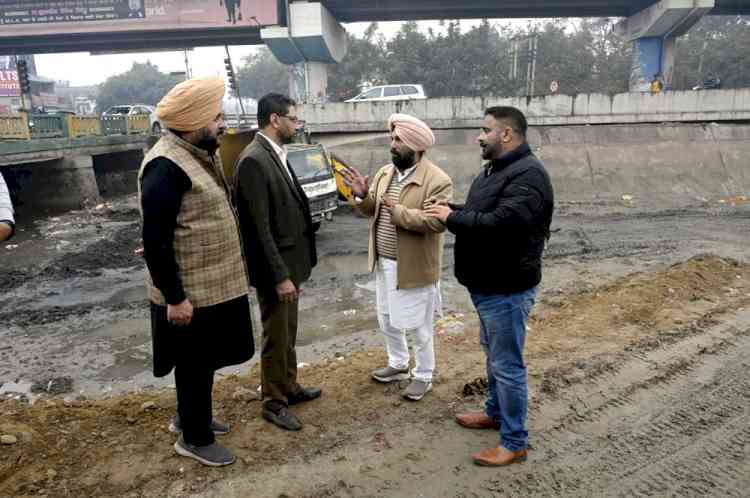 MLA Kulwant Singh Sidhu inspects ongoing works to clean Sidhwan canal