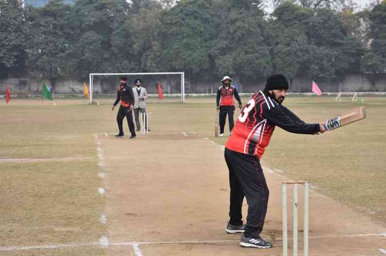 Teaching XI wins Friendly Cricket Match in Lyallpur Khalsa College