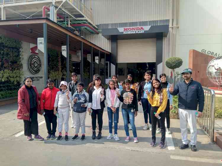Honda Motorcycle & Scooter India conducts Industrial Visit for young students at its Global Resource Factory in Manesar 