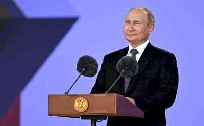 Putin wishes Murmu, Modi on R-Day, hails India's contributions