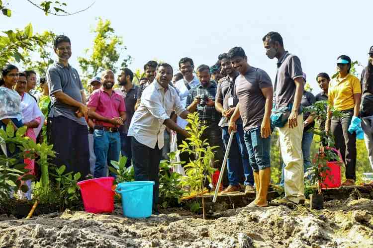 UST celebrates Republic Day by planting over 4500 tree saplings at Govt Engineering College, Cherthala