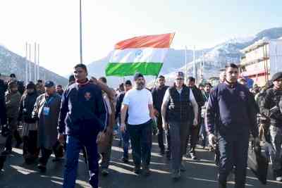 Bharat Jodo Yatra paused in J&K's Qazigund