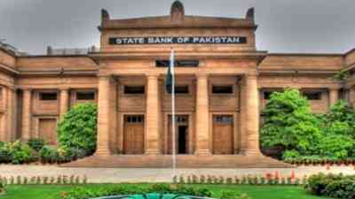 State Bank of Pakistan's forex reserves fall by $923 mn