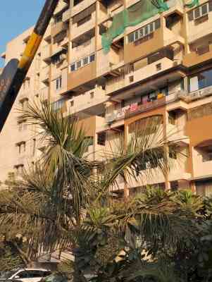 Over 300 hassled families of Delhi's Signature View Apartments blame DDA