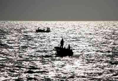 10 children killed as boat capsizes in Pakistan