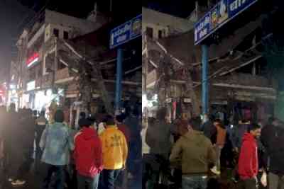 Building collapses in Najafgarh, 3 injured
